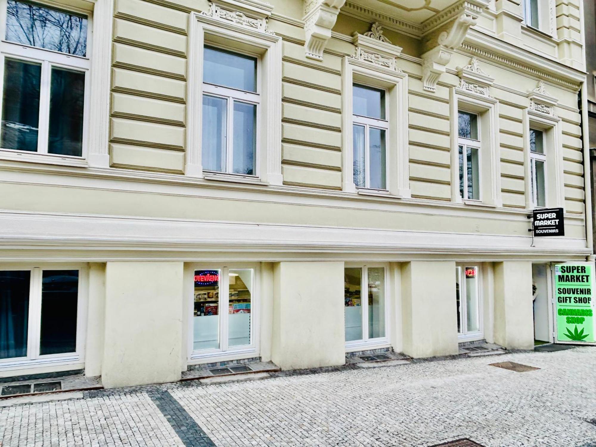 New Design & Style Apartments 50M From Wenceslas Square Praag Buitenkant foto