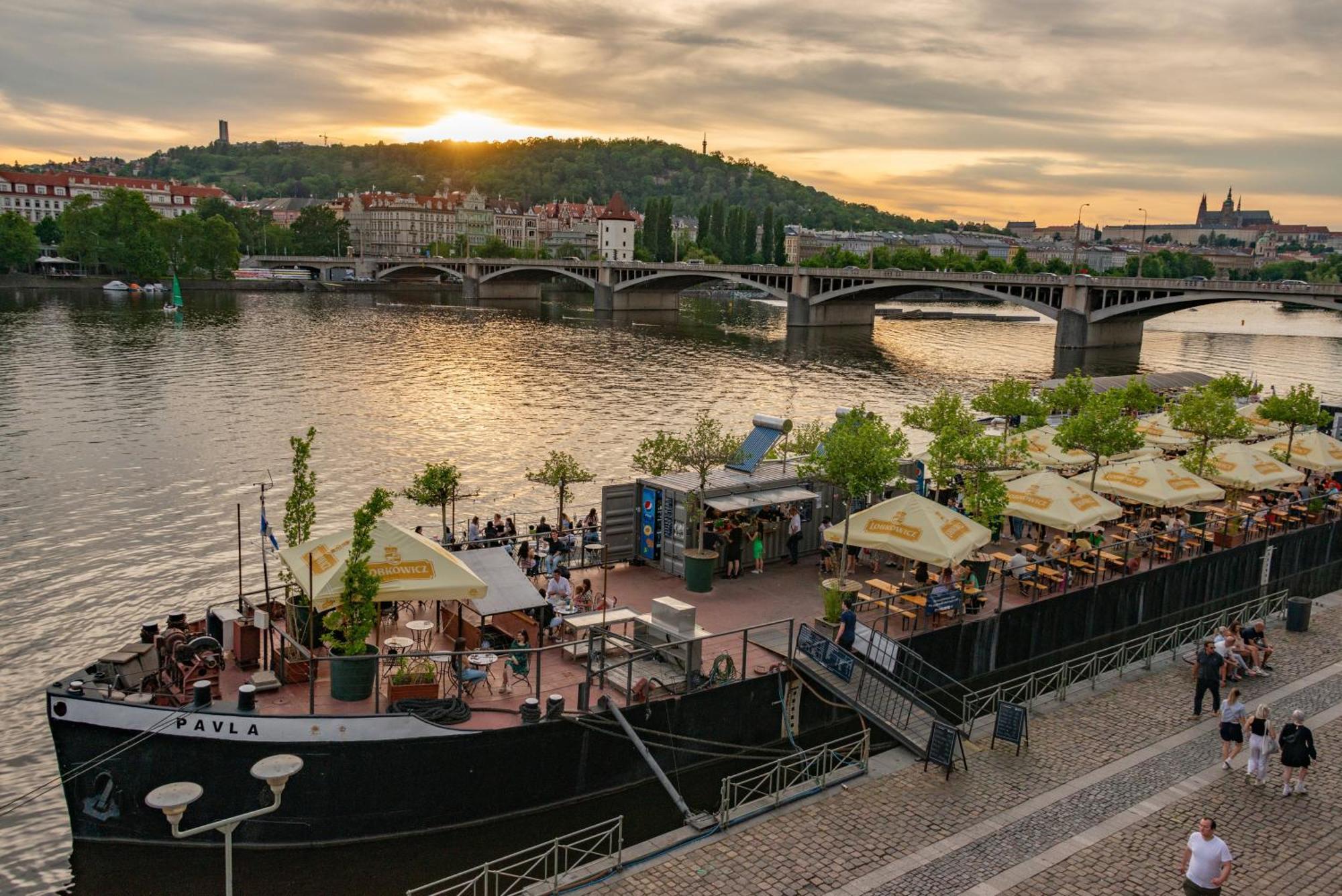 New Design & Style Apartments 50M From Wenceslas Square Praag Buitenkant foto
