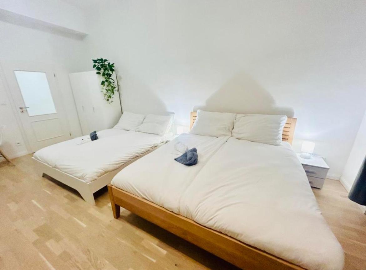 New Design & Style Apartments 50M From Wenceslas Square Praag Buitenkant foto