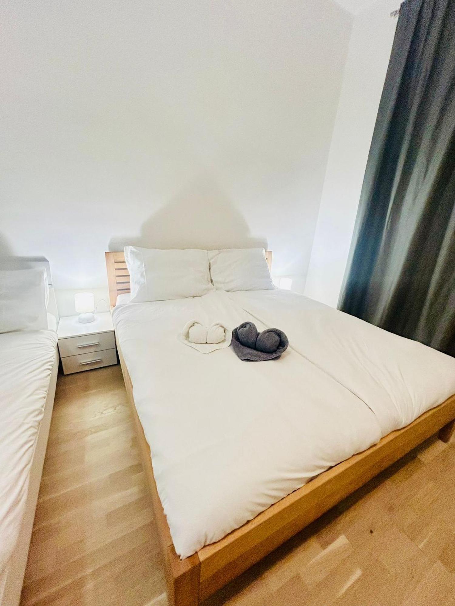 New Design & Style Apartments 50M From Wenceslas Square Praag Buitenkant foto